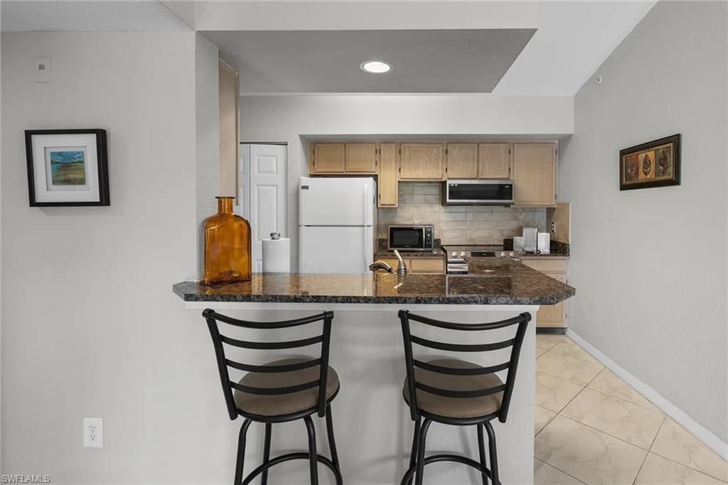 4610 Saint Croix Ln , Unit 1037, Naples, FL 34109 Photo