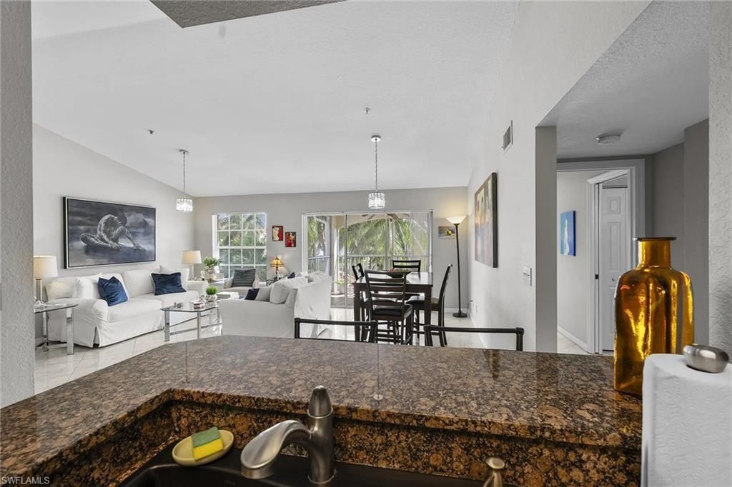 4610 Saint Croix Ln , Unit 1037, Naples, FL 34109 Photo