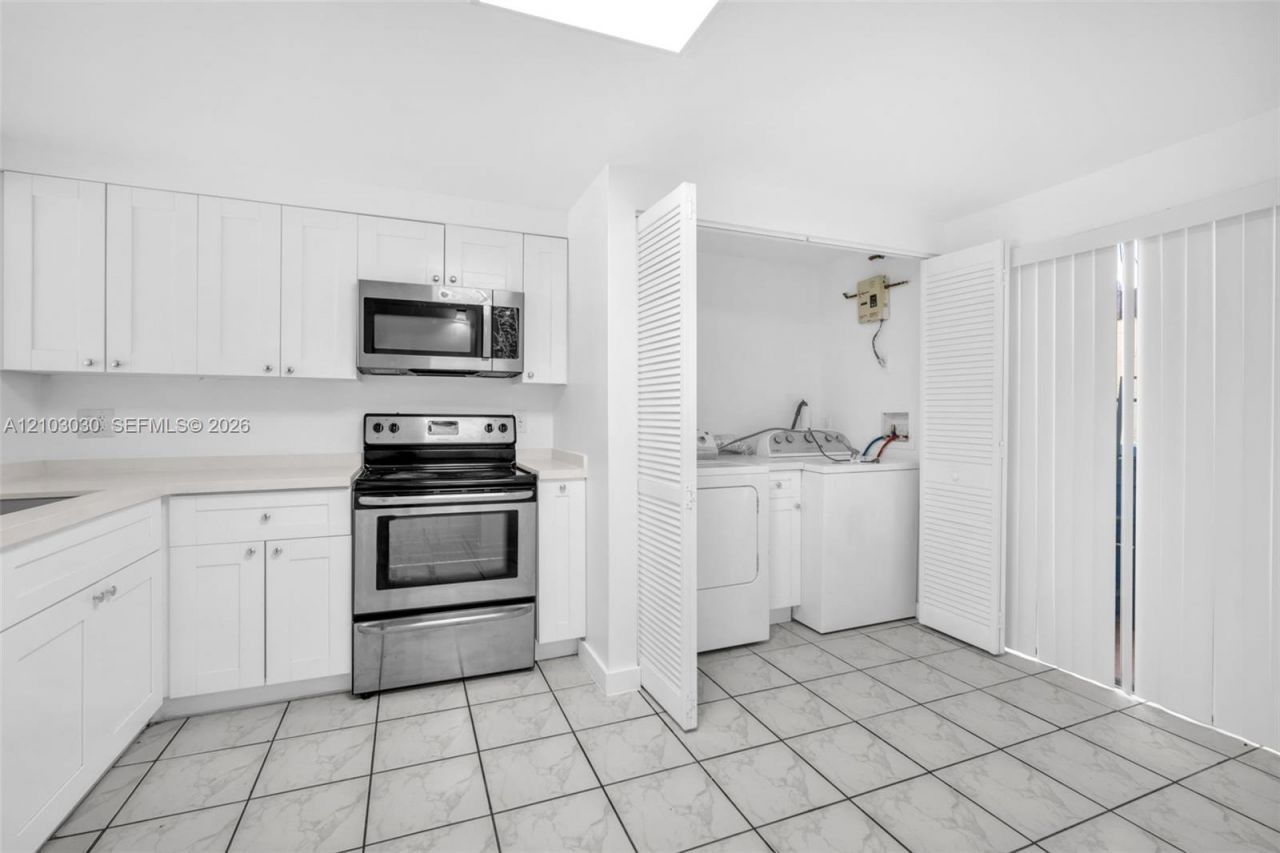 4761 N Pine Island Rd , Unit 4761, Sunrise, FL 33351 Photo