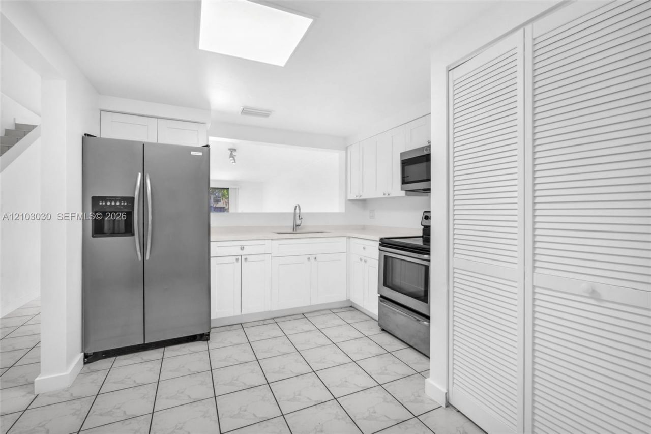 4761 N Pine Island Rd , Unit 4761, Sunrise, FL 33351 Photo