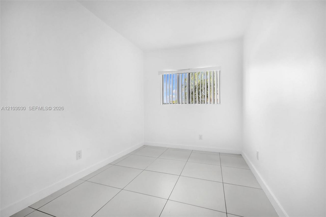 4761 N Pine Island Rd , Unit 4761, Sunrise, FL 33351 Photo