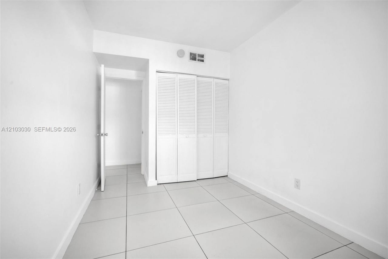 4761 N Pine Island Rd , Unit 4761, Sunrise, FL 33351 Photo