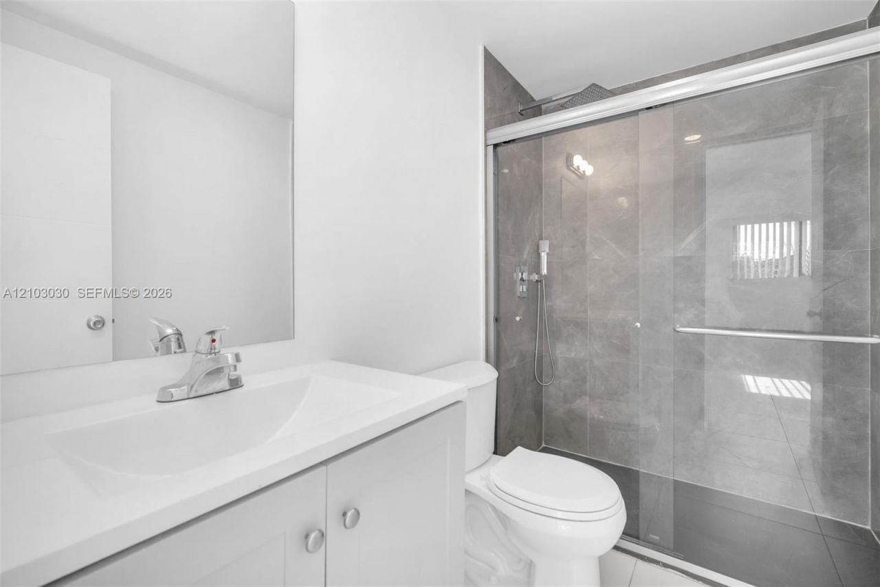 4761 N Pine Island Rd , Unit 4761, Sunrise, FL 33351 Photo