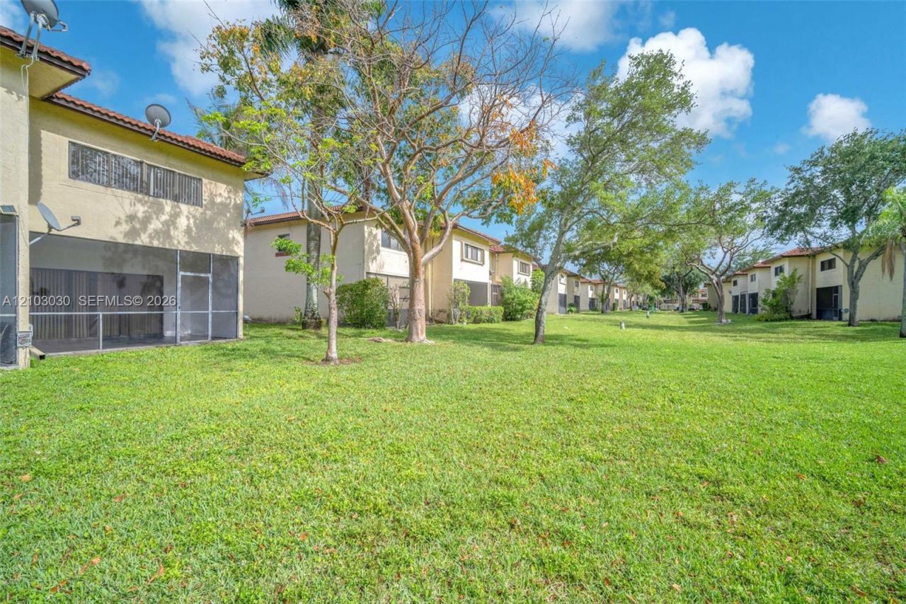 4761 N Pine Island Rd , Unit 4761, Sunrise, FL 33351 Photo