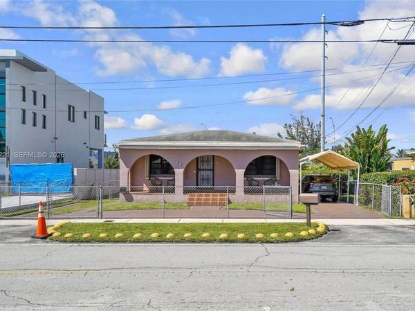 20 Tamiami Canal Rd , Miami, FL 33144