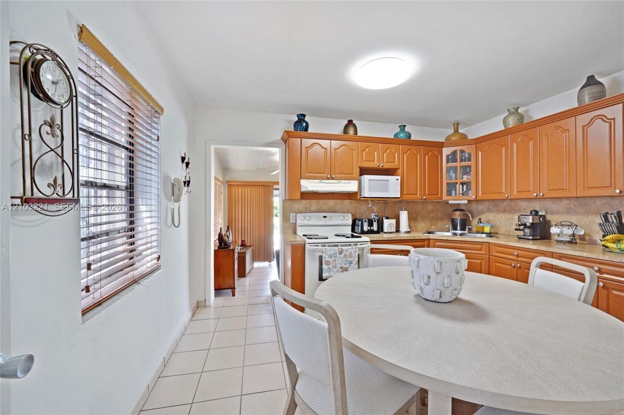 20 Tamiami Canal Rd , Miami, FL 33144 Photo