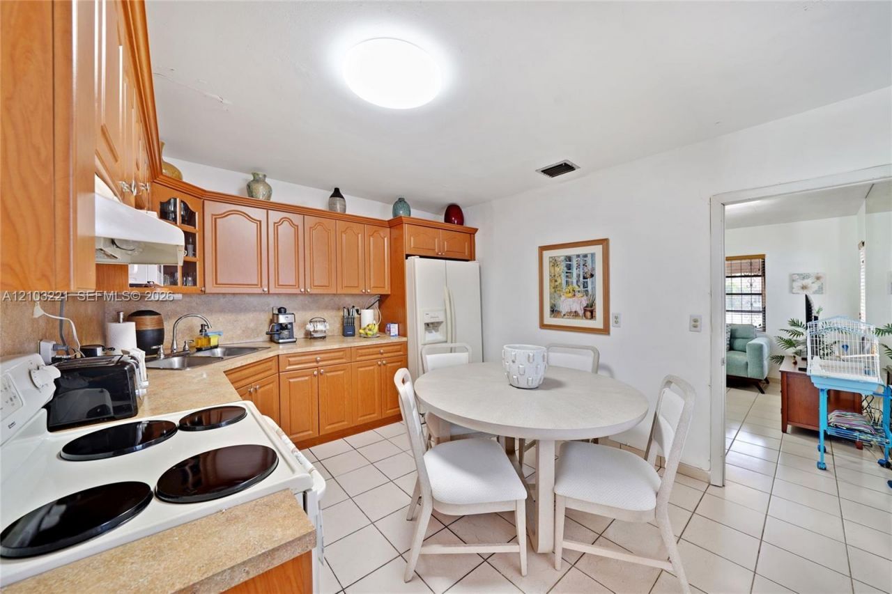 20 Tamiami Canal Rd , Miami, FL 33144 Photo