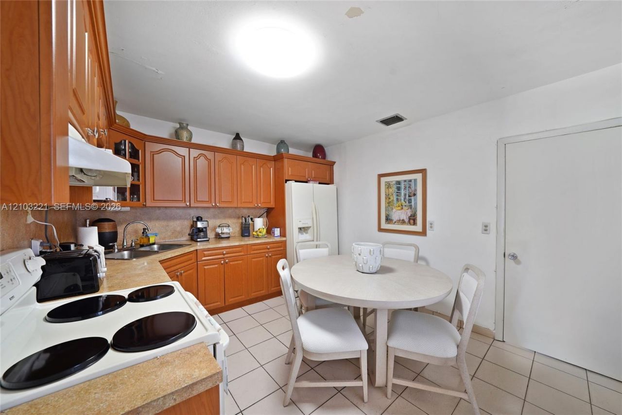 20 Tamiami Canal Rd , Miami, FL 33144 Photo