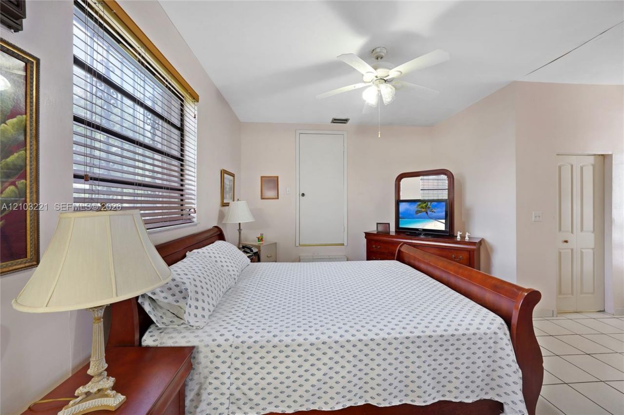 20 Tamiami Canal Rd , Miami, FL 33144 Photo