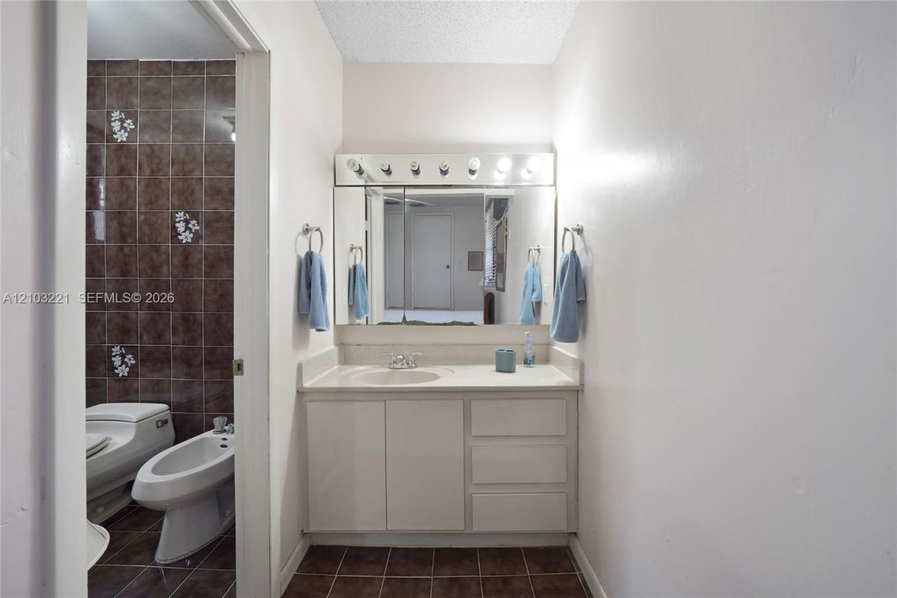 20 Tamiami Canal Rd , Miami, FL 33144 Photo