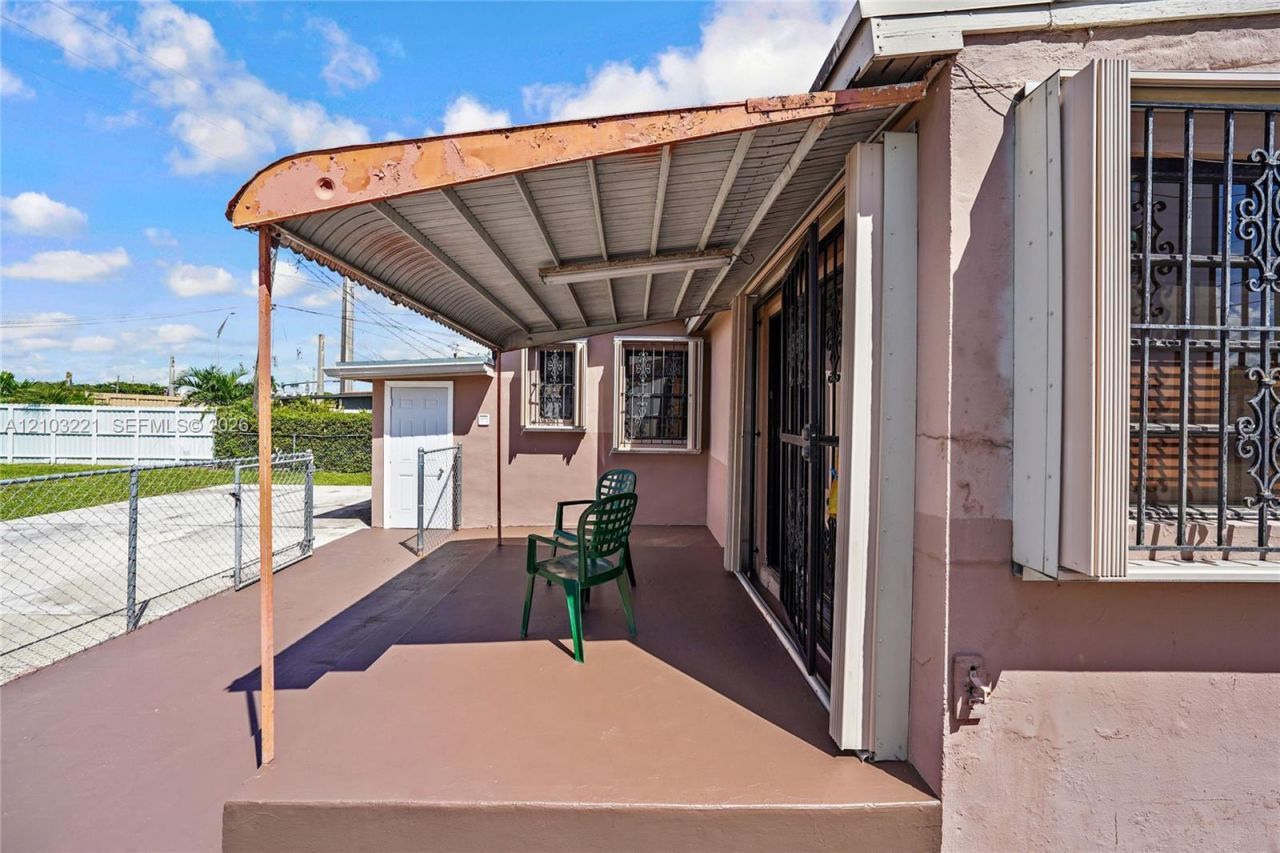 20 Tamiami Canal Rd , Miami, FL 33144 Photo