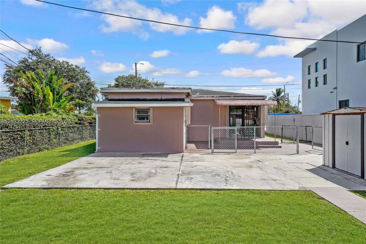 20 Tamiami Canal Rd , Miami, FL 33144 Photo