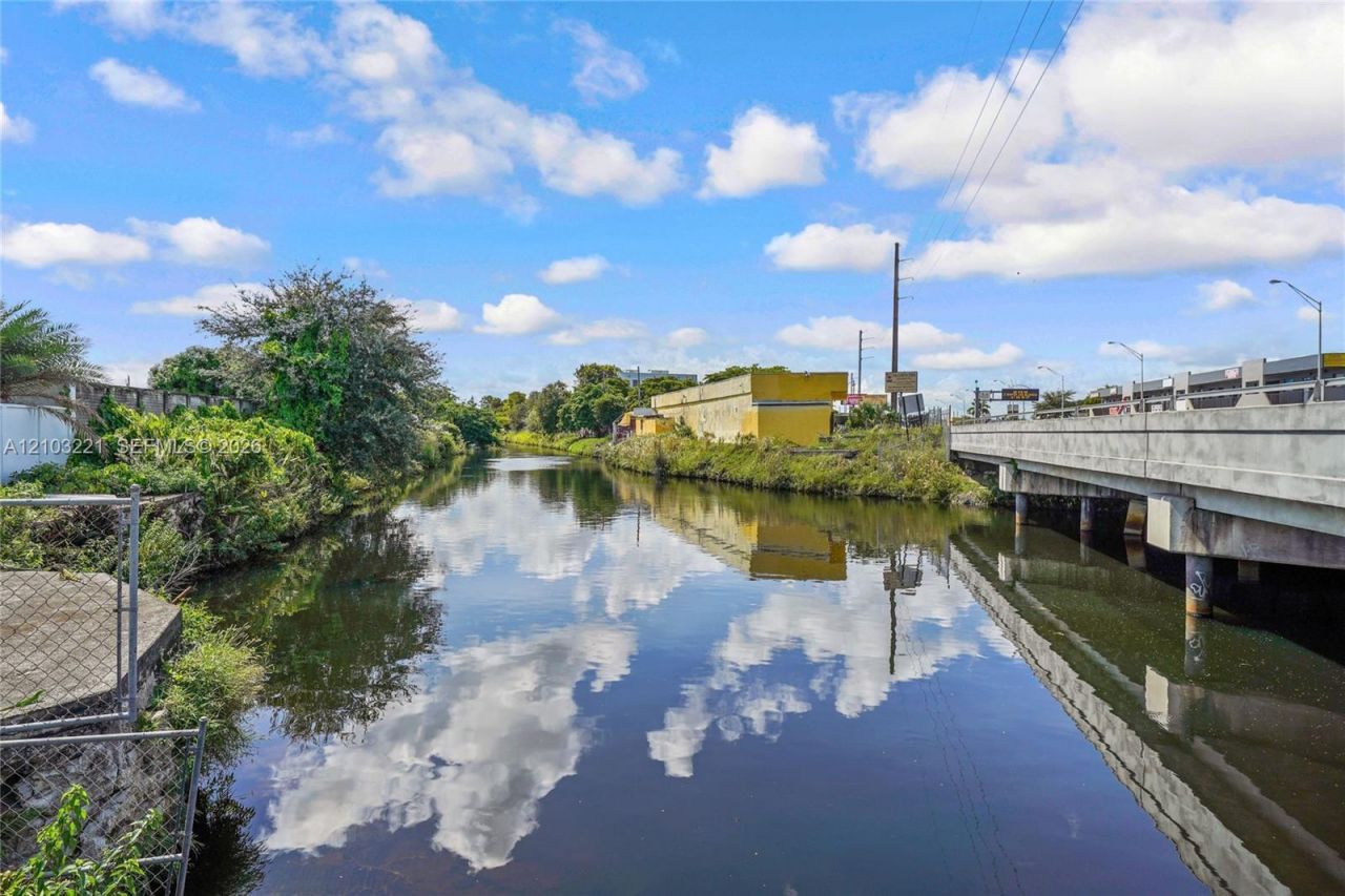 20 Tamiami Canal Rd , Miami, FL 33144 Photo