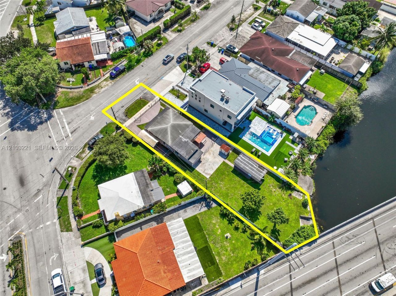 20 Tamiami Canal Rd , Miami, FL 33144 Photo