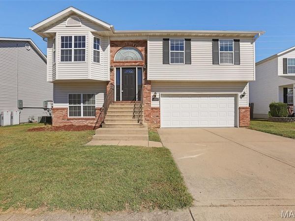 2217 Hunters Point Drive , Granite City, IL 62040