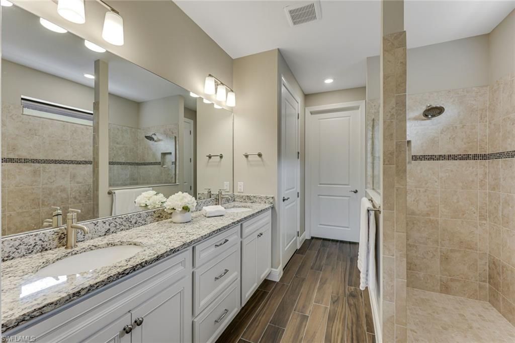 19252 Aqua Shore Dr, Fort Myers, FL 33913 Photo