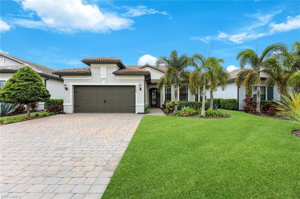 19252 Aqua Shore Dr, Fort Myers, FL 33913 Photo