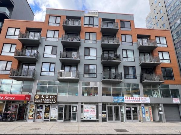 3520 146th Street, Unit 3D, Flushing, NY 11354
