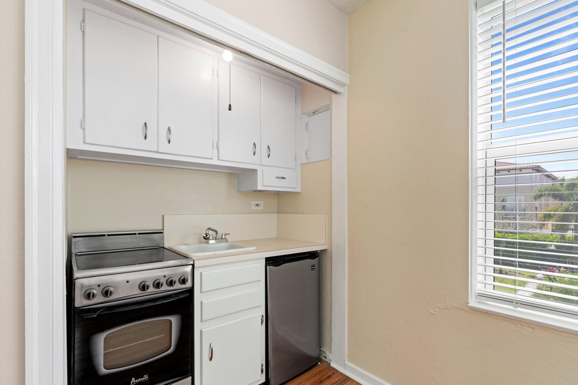 90 SE 5th Avenue, Unit 4, Delray Beach, FL 33483 Photo