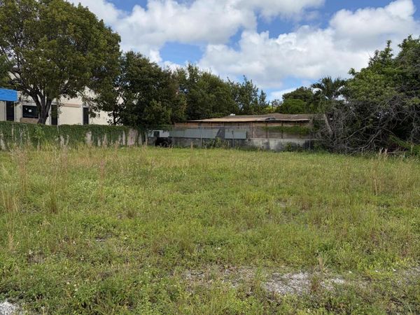 18215 NW 7TH Avenue, Miami Gardens, FL 33169