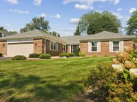 1012 W Mallard Drive , Palatine, IL 60067 primary photo