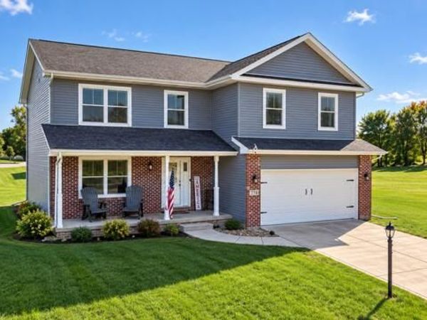 274 Apple Grove Lane , Valparaiso, IN 46385