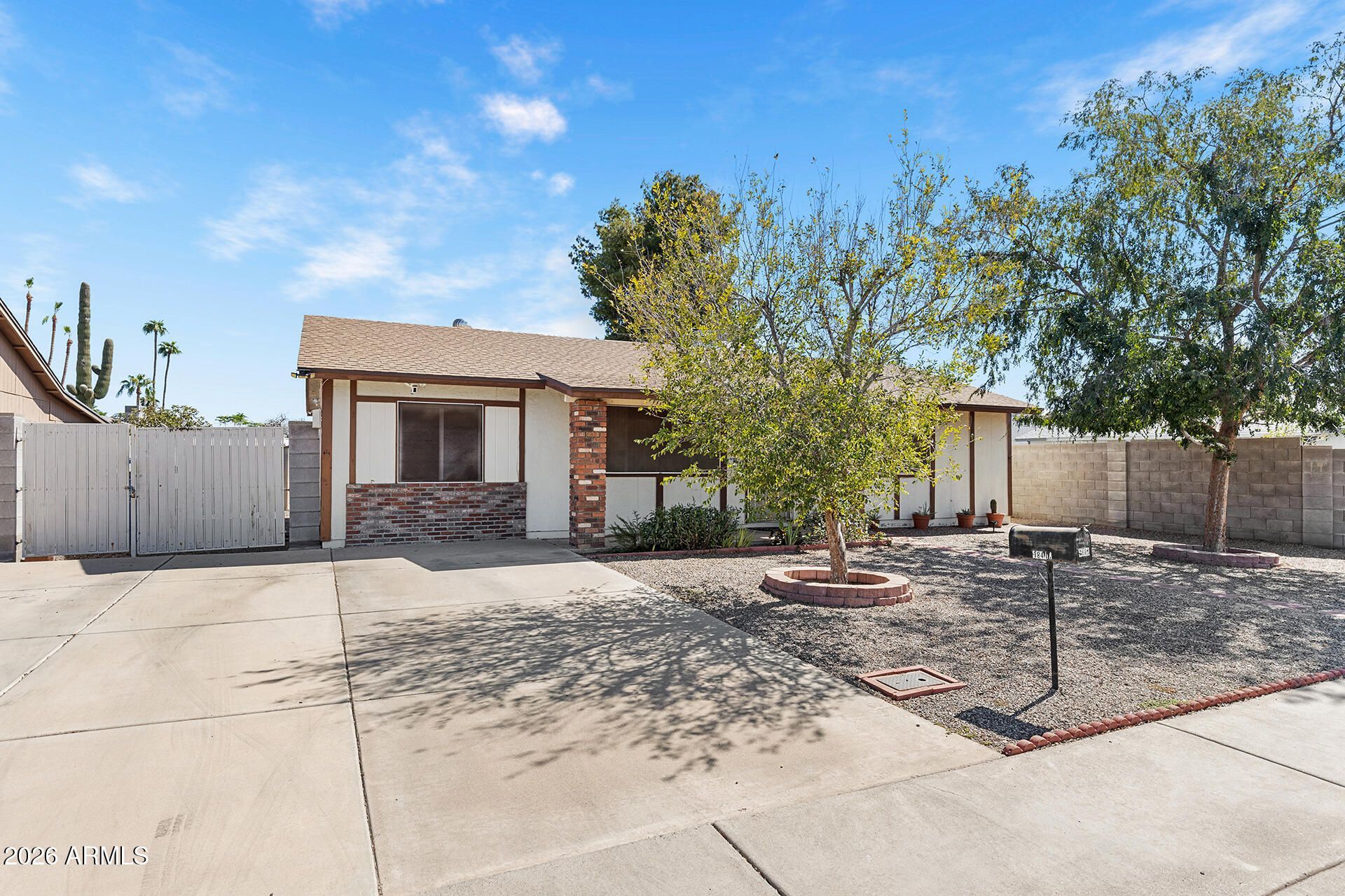 18419 N 32nd Lane, Phoenix, AZ 85053 Main Photo