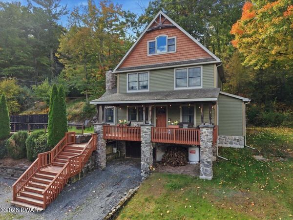 288 Gumbletown Road , Paupack, PA 18451