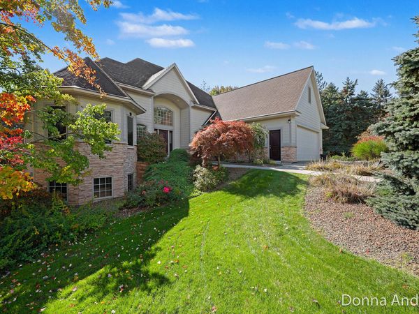 6859 Chandler Woods Drive NE, Belmont, MI 49306