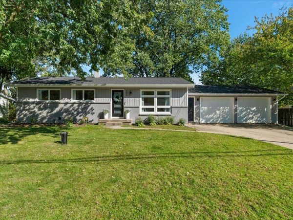 200 Vine Street SE, Caledonia, MI 49316