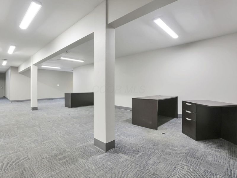 3070 Riverside Drive, Unit 200, Columbus, OH 43221 Photo 10