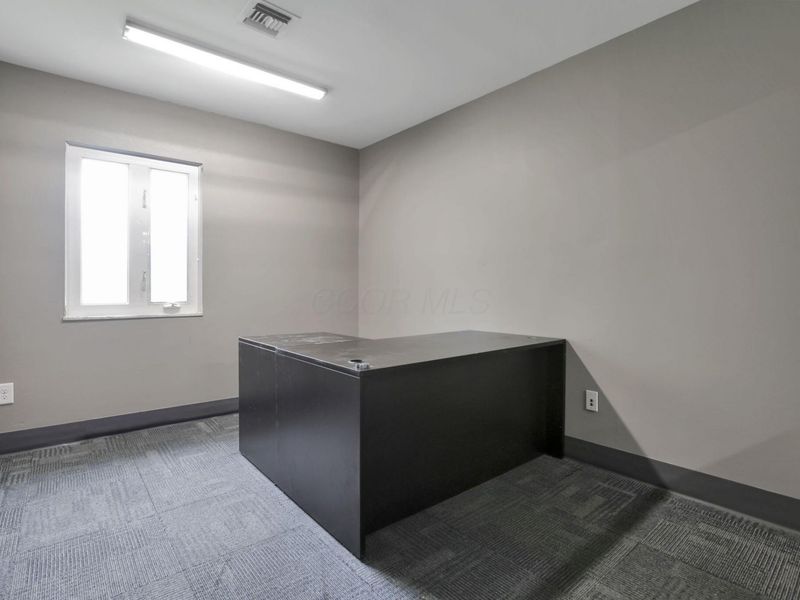 3070 Riverside Drive, Unit 200, Columbus, OH 43221 Photo 15