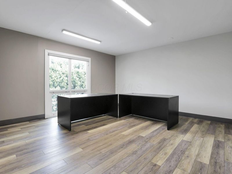3070 Riverside Drive, Unit 200, Columbus, OH 43221 Photo 17