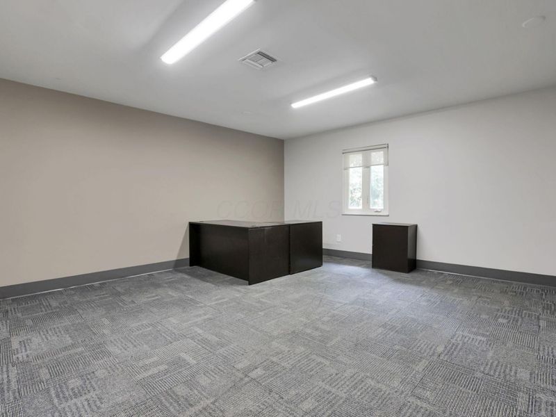 3070 Riverside Drive, Unit 200, Columbus, OH 43221 Photo 8