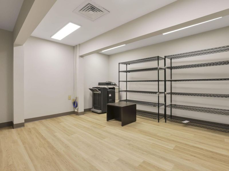 3070 Riverside Drive, Unit 200, Columbus, OH 43221 Photo 9