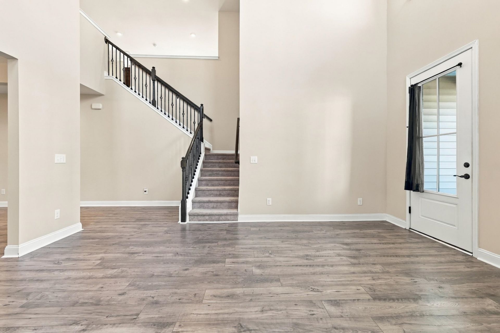 8081 Fort Hill Way Photo 10