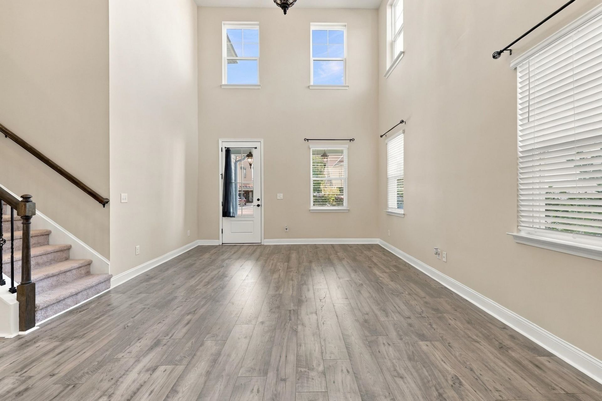 8081 Fort Hill Way Photo 9