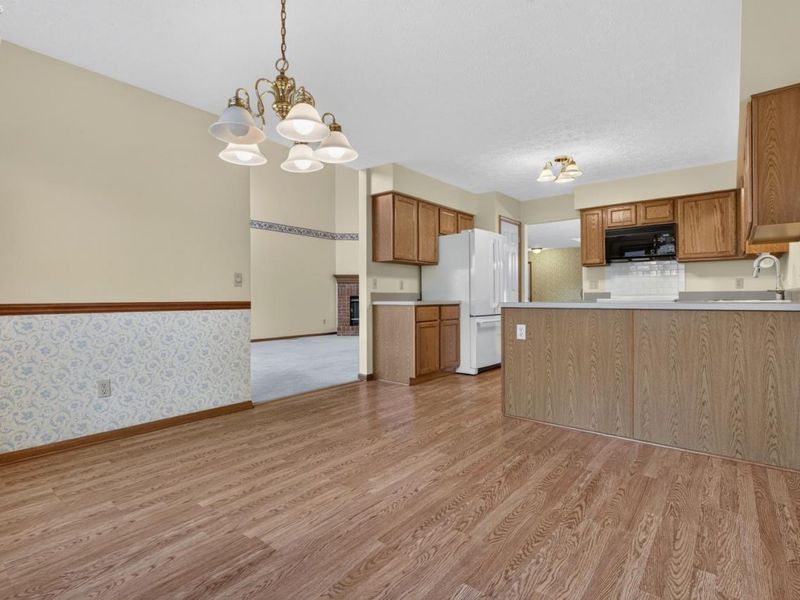 120 Ambleside Way, Amherst, OH 44001 Photo 20