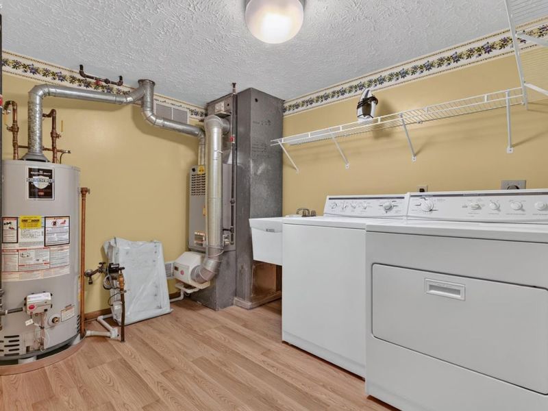 120 Ambleside Way, Amherst, OH 44001 Photo 30