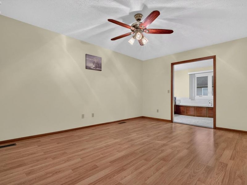 120 Ambleside Way, Amherst, OH 44001 Photo 39