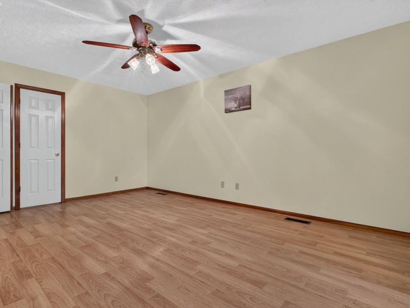 120 Ambleside Way, Amherst, OH 44001 Photo 41