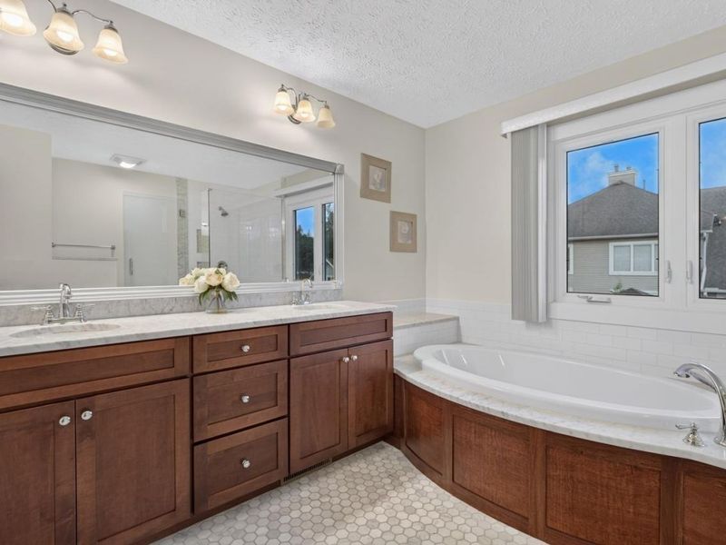 120 Ambleside Way, Amherst, OH 44001 Photo 43