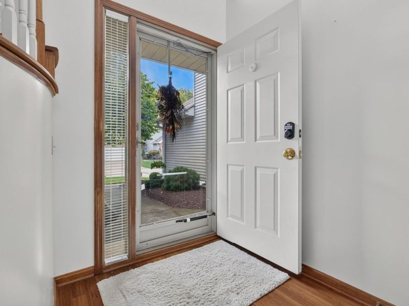 120 Ambleside Way, Amherst, OH 44001 Photo 5
