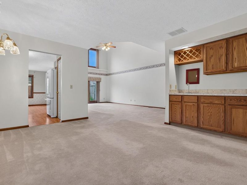 120 Ambleside Way, Amherst, OH 44001 Photo 6