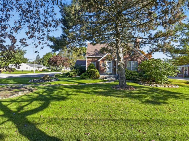 2803 Starr Avenue, Oregon, OH 43616 Photo 3