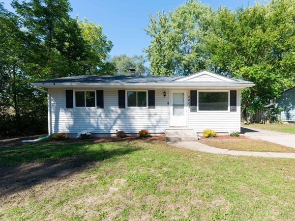 2008 Rexford Drive, Rockford, IL 61109