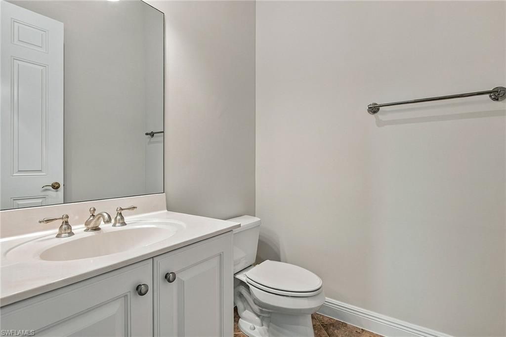 3142 Aviamar Cir, Unit 201, Naples, FL 34114 Photo