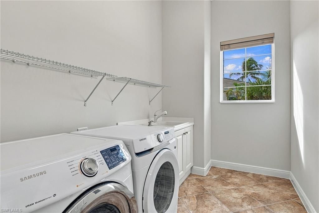 3142 Aviamar Cir, Unit 201, Naples, FL 34114 Photo
