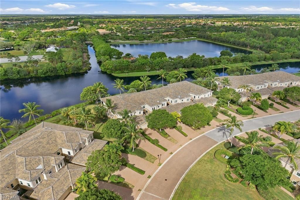 3142 Aviamar Cir, Unit 201, Naples, FL 34114 Photo