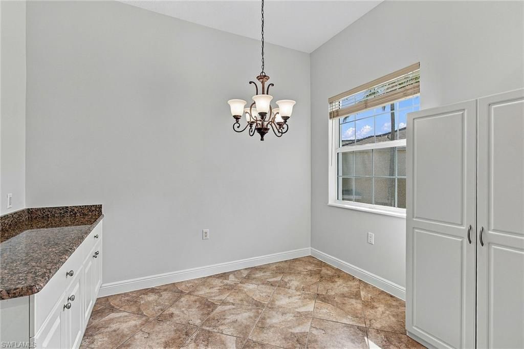 3142 Aviamar Cir, Unit 201, Naples, FL 34114 Photo